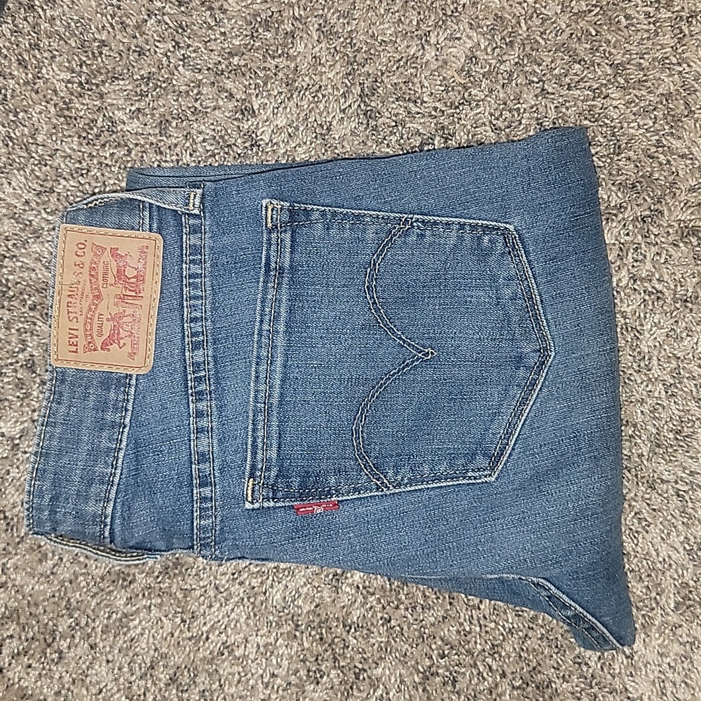 Levi's 712 slim mid rise blue jeans, size 27